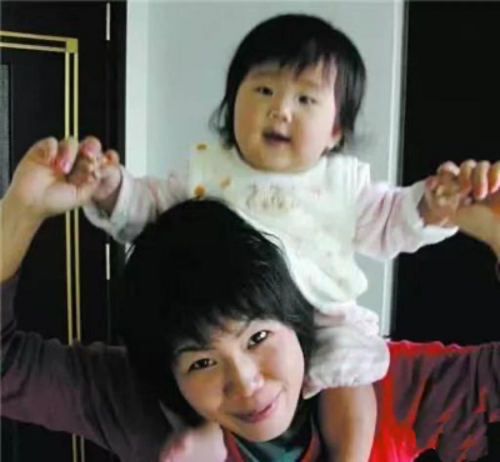 日本癌症晚期妈妈,日本妈妈强迫4岁女儿做饭