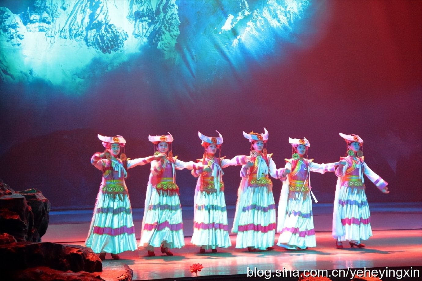 丽江丽水金沙表演好看吗,丽水金沙民族歌舞表演