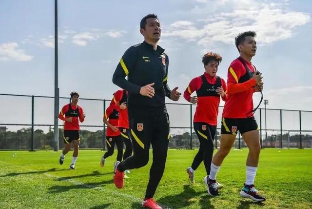 国足u17亚洲杯中国澳大利亚,u24国足3比5澳大利亚