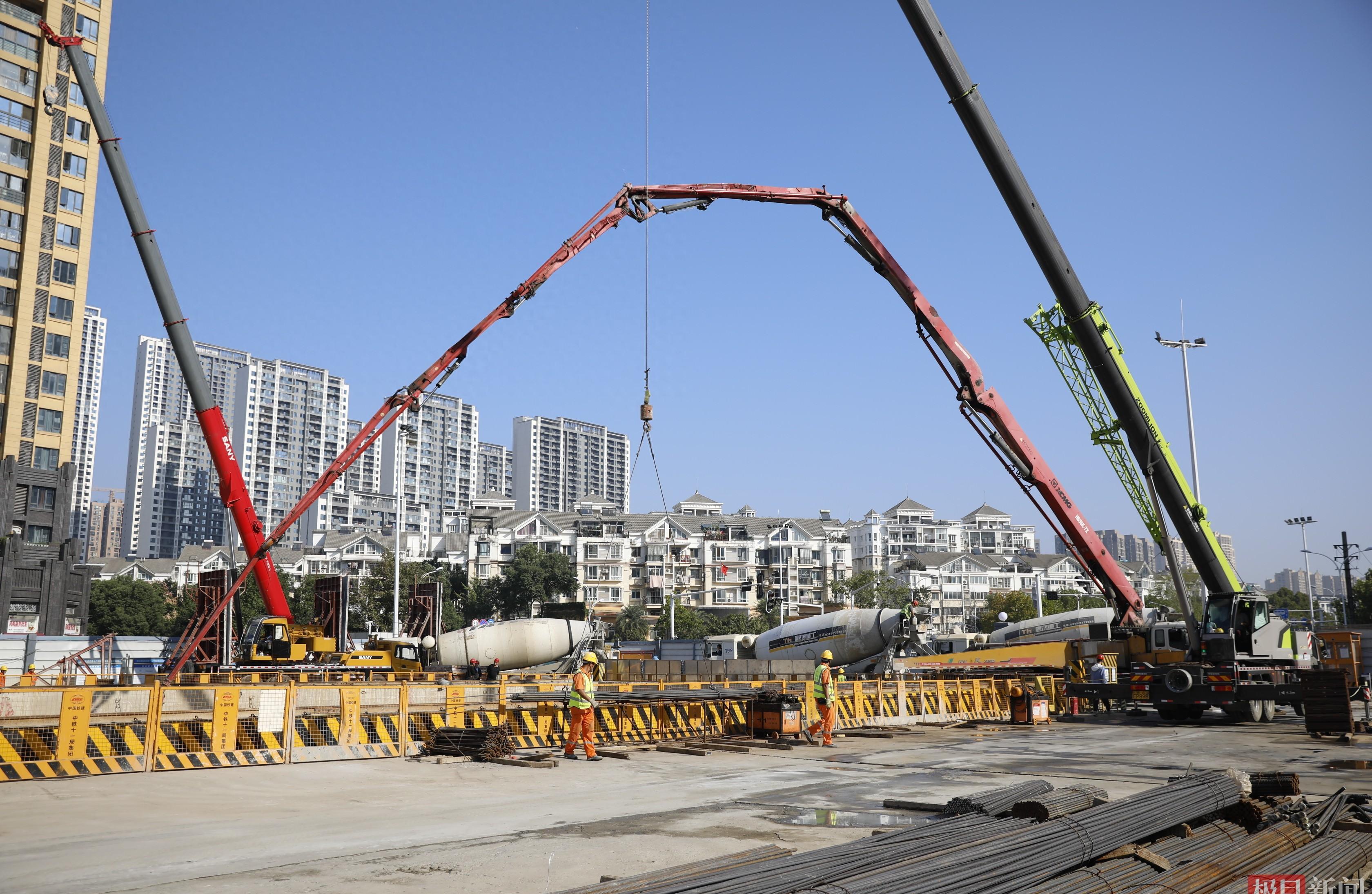 武汉地铁震撼视频,武汉地铁天阳路站封顶