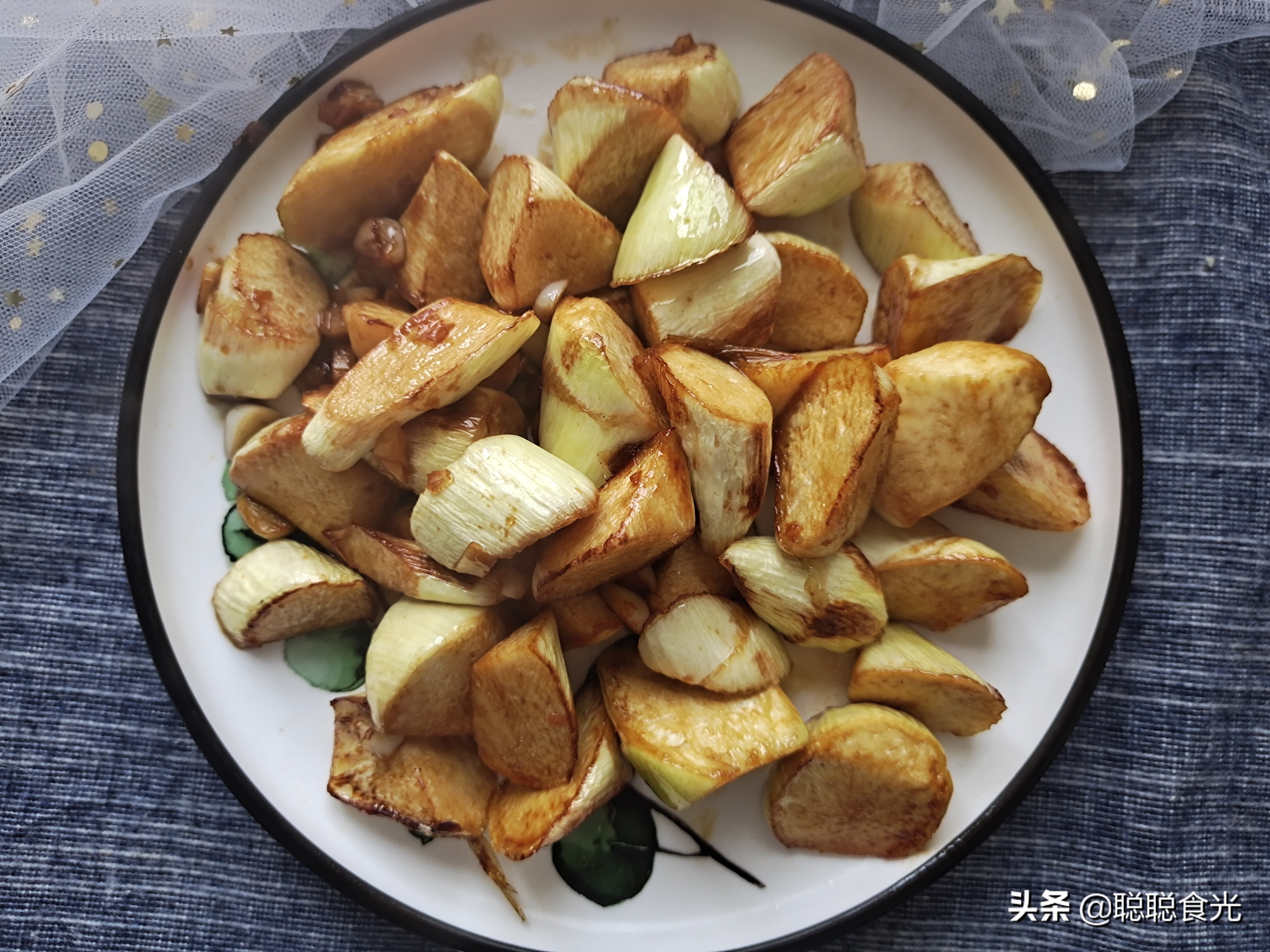 春天改善肤色暗黄喝什么汤,女人脸色暗黄吃什么水果调理