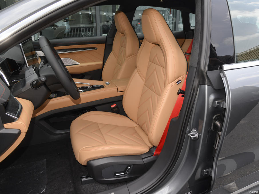 销量节节高推荐ME版2022款极氪001该怎么选