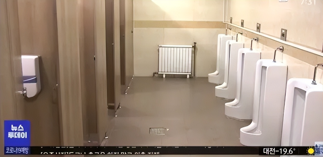 银行上班被要求煮饭，兼洗男厕所擦手巾！韩国女子曝变态职场霸凌