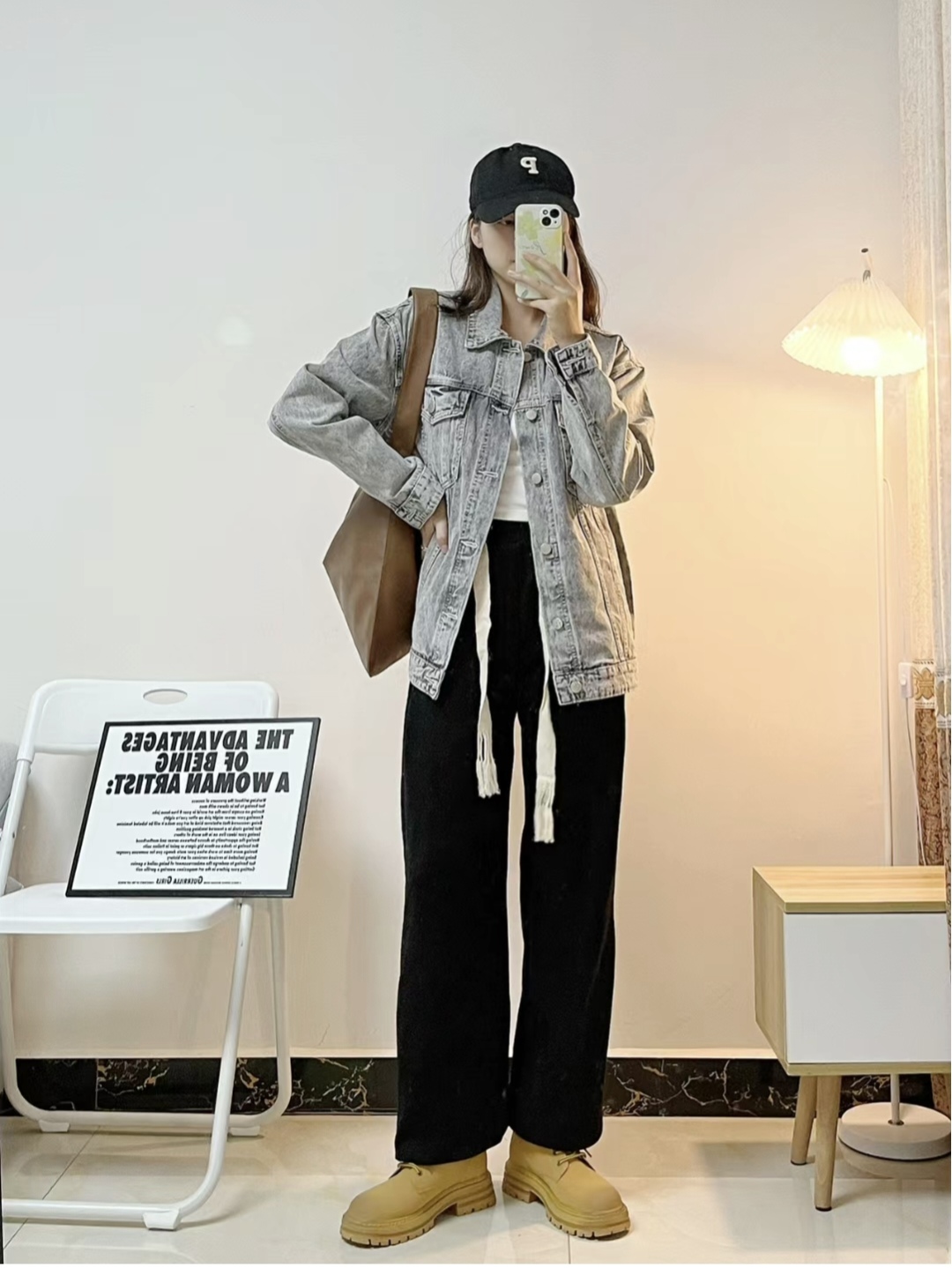 男装牛仔外套搭配什么裤子,牛仔外套搭配什么裤子好看