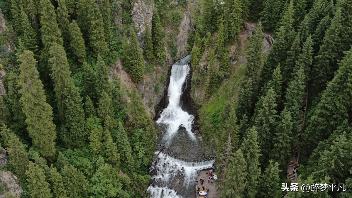 新疆昌吉州阜康市天山天池风景区,昌吉天山天池景区