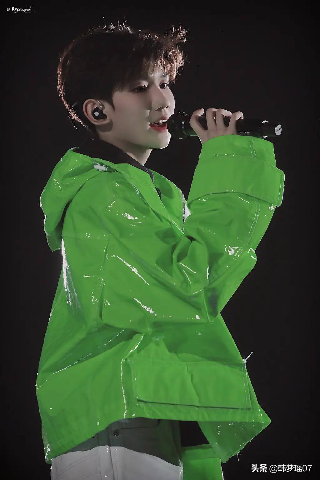 黄明昊年轻时有多厉害,黄明昊参加少年可期有多聪明