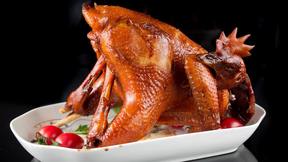 老外不能接受的10大中国美食，中国人却吃得嘎嘎香，直呼：没口福