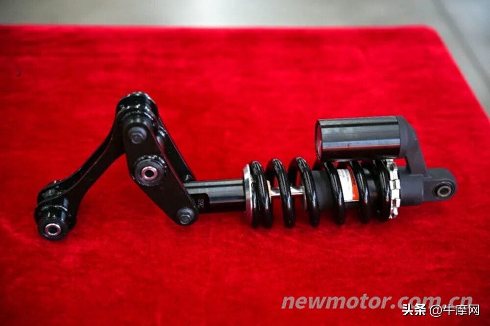 杰迪k750摩托车仿赛试驾,国内最大仿赛车型杰迪visionk750