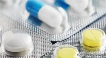 脸上总是长痘痘怎么办？反复发作用药也不好，1个办法彻底解决它