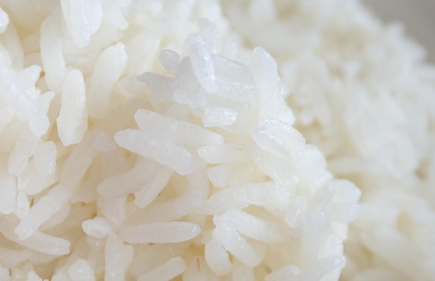 米饭煮的好和电饭煲有关系么,煮了5天的米饭还能吃吗