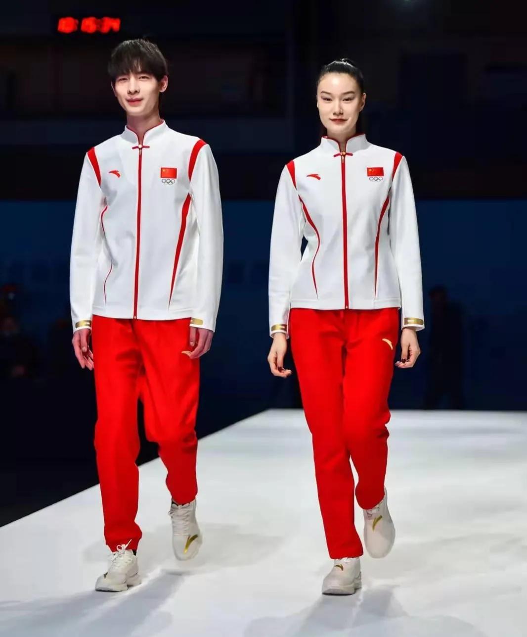 在世界杯看中国足球的发展,2024世界杯预选赛国足归化球员