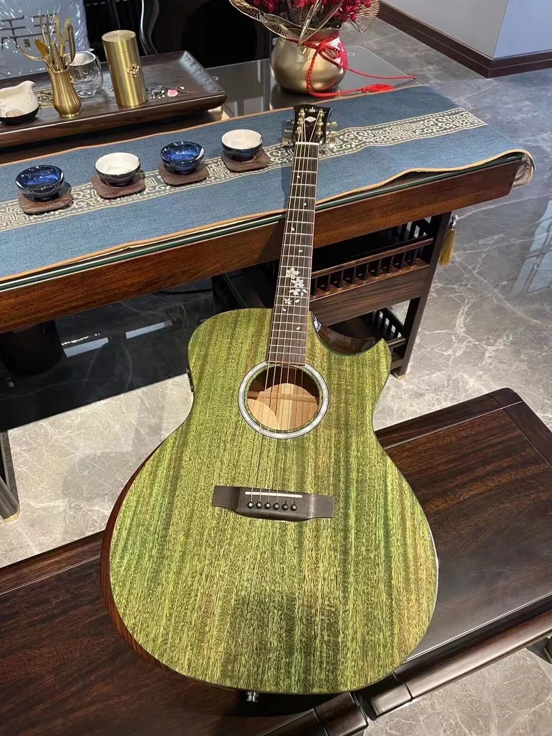 初学用旅行吉他,旅行吉他适合初学者吗