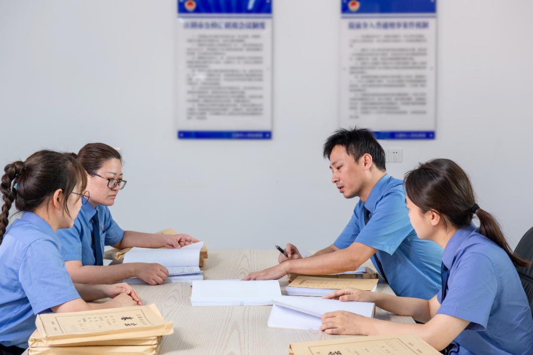 为拓展客户,“IT精英”转战境外色情视频聊天群