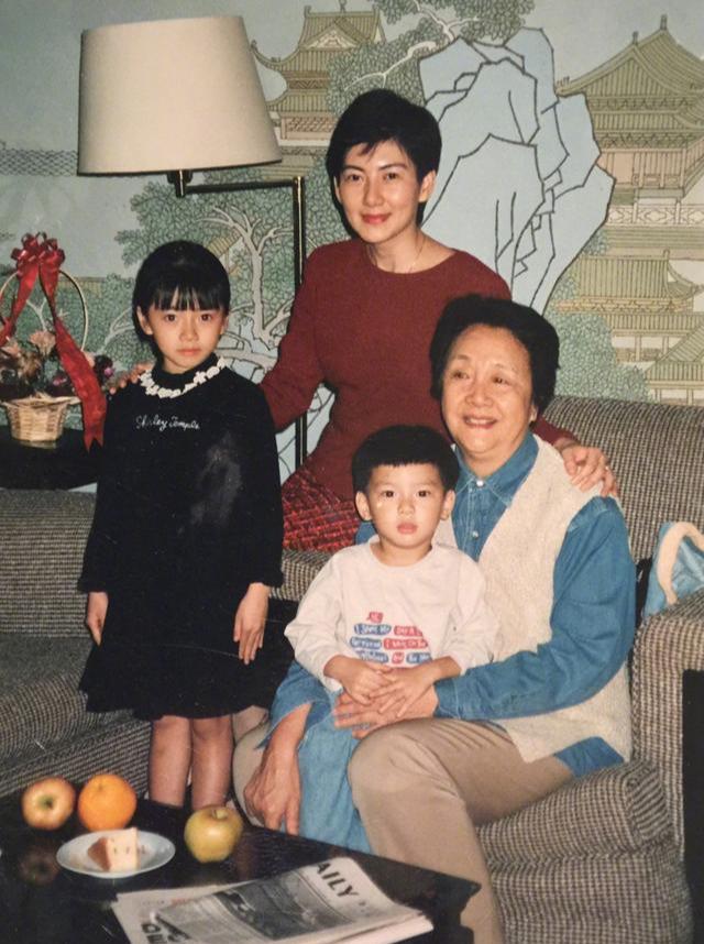 郑恺到底爱程晓玥还是苗苗,郑恺对程晓玥苗苗态度对比