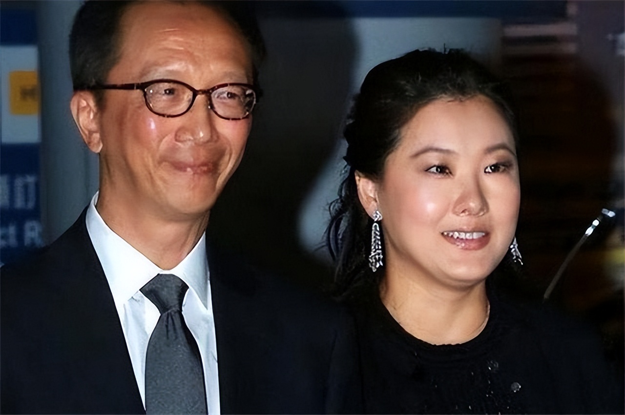 香港财神爷梁锦松与伏明霞的爱情故事