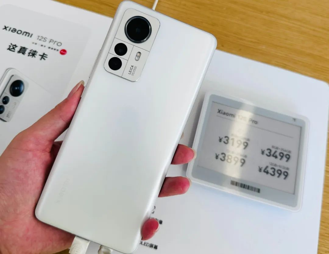 搭载百万像素高清360全景摄像头,搭载4800万像素摄像头了解一下