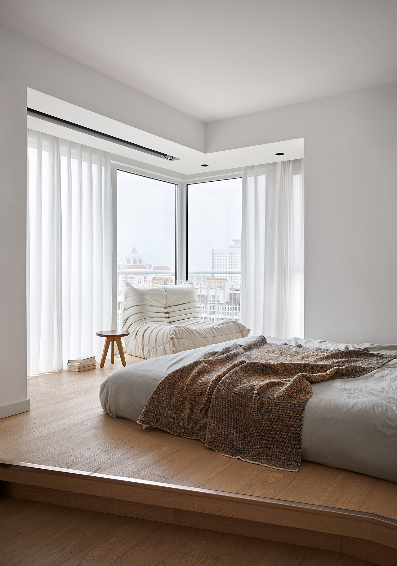 奶油白简约别墅,奶油白原木风小户型