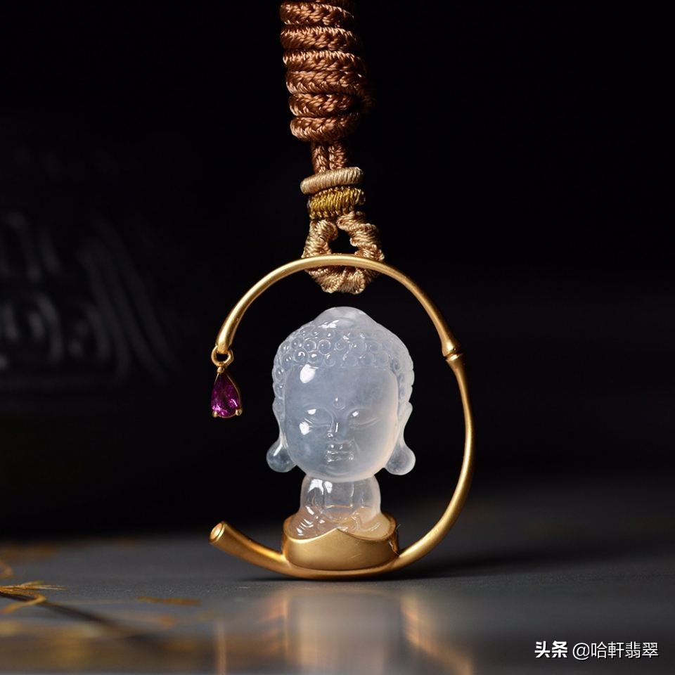 翡翠为什么都雕刻佛像,翡翠佛像的面部雕刻技巧