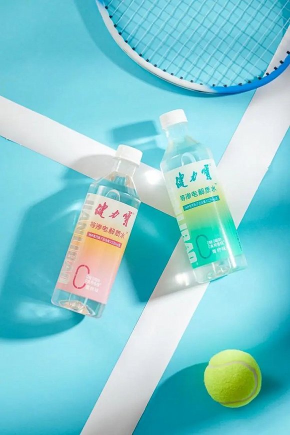 “中国魔水”的电解质赛道创新|专访健力宝董事长叶红汉