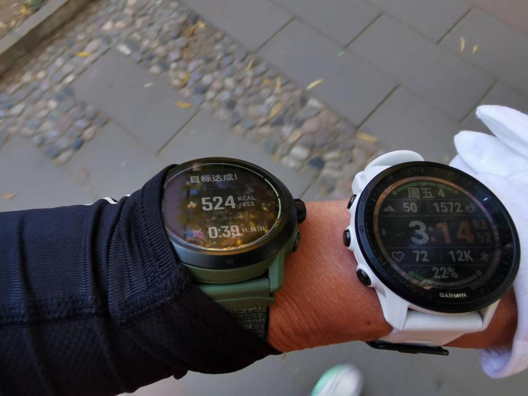 高驰apex2pro算智能手表吗,高驰apex2pro戈壁限量版运动手表