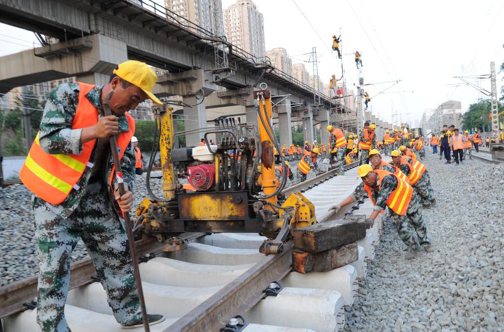 为什么现在的高铁变少了,为什么高铁老是调整