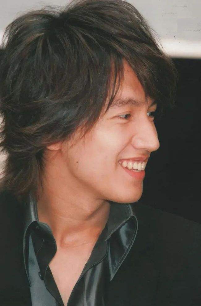 五位留长发的男明星最后一位最帅,野性长发肌肉男网红