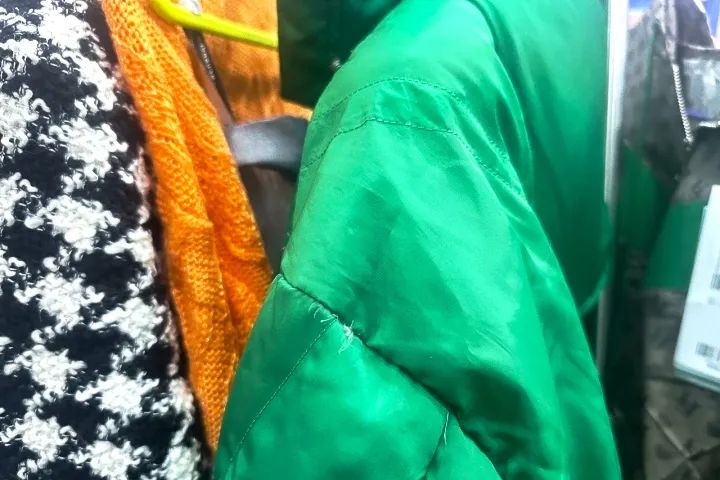 外贸品牌羽绒折扣清仓,外贸品牌羽绒断码清仓