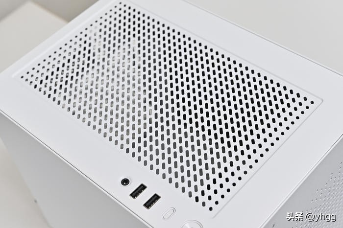 七彩虹主板b760和影驰760,七彩虹b760冰霜对比影驰b760