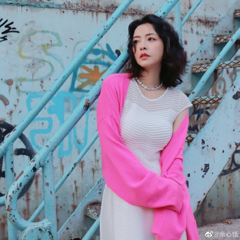 时装周秀场直击高级感穿搭,2019时装周秋冬流行服装造型分享