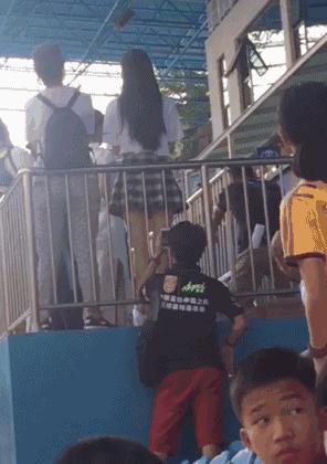 妇科男医生*拍偷**产妇*处私**直播？？我的生活不是你的色情片！