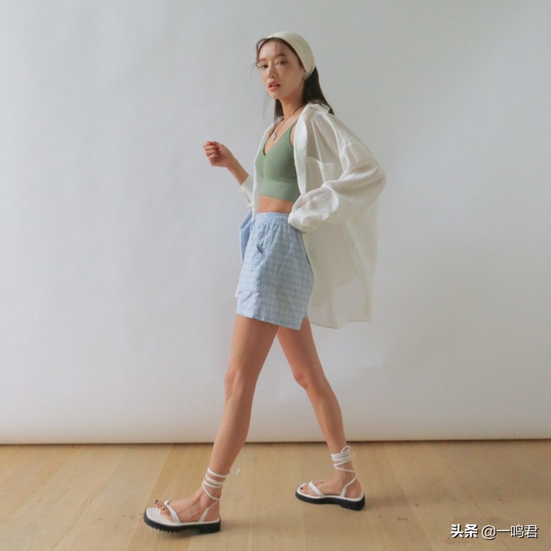 没有工作的一年辣目洋子同款衣服,辣目洋子万鹏穿搭