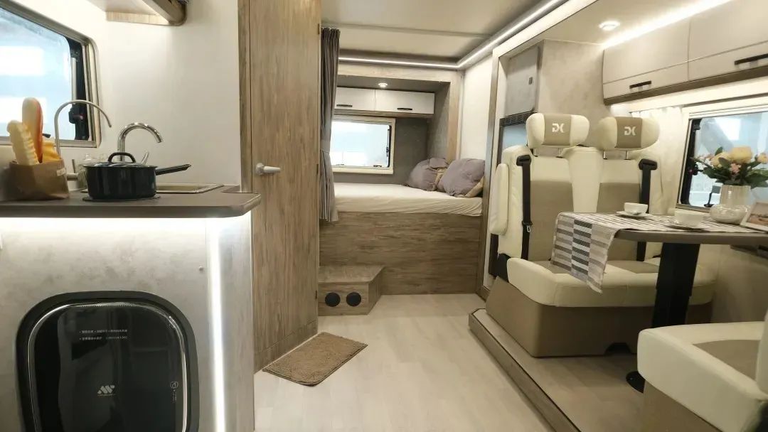 德兴大熊座房车旅行,全新德兴大熊座房车