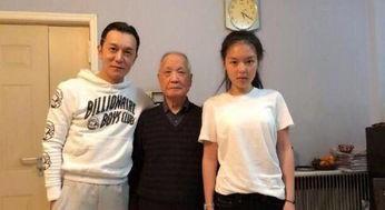 哈文悼念李咏完整版,李咏离开已经两年哈文过得还好吗