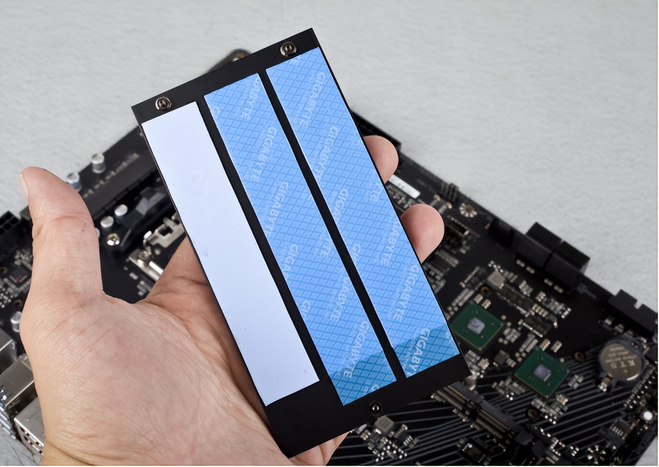 技嘉z790雪鹰和小雕主板评测,技嘉x670aoruseliteax小雕参数