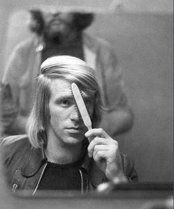 德国足球史上两大天才中场，谁更有才华？