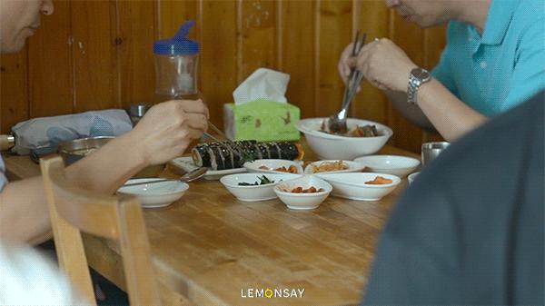 朋友总是把我挂在嘴边怎么办,朋友老是把你赚钱多挂嘴边