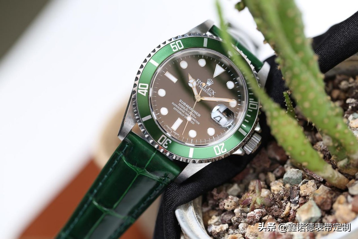 手表牛皮表带与鳄鱼表带哪个好,运动腕表手工鳄鱼皮表带