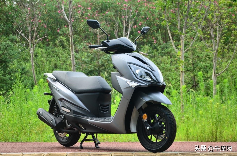 大阳vps125极致版和铃木uy怎么选,大阳vps125极致版测试试驾