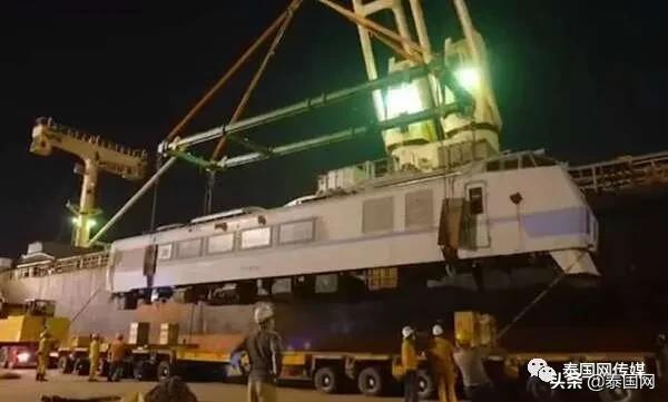 泰国接收日本旧火车,泰国进口日本列车