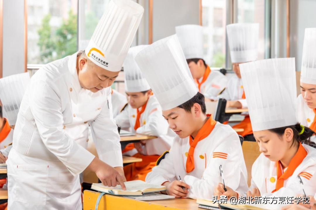 上职校一个学期就退学了怎么办,中职学校为什么总是有人退学