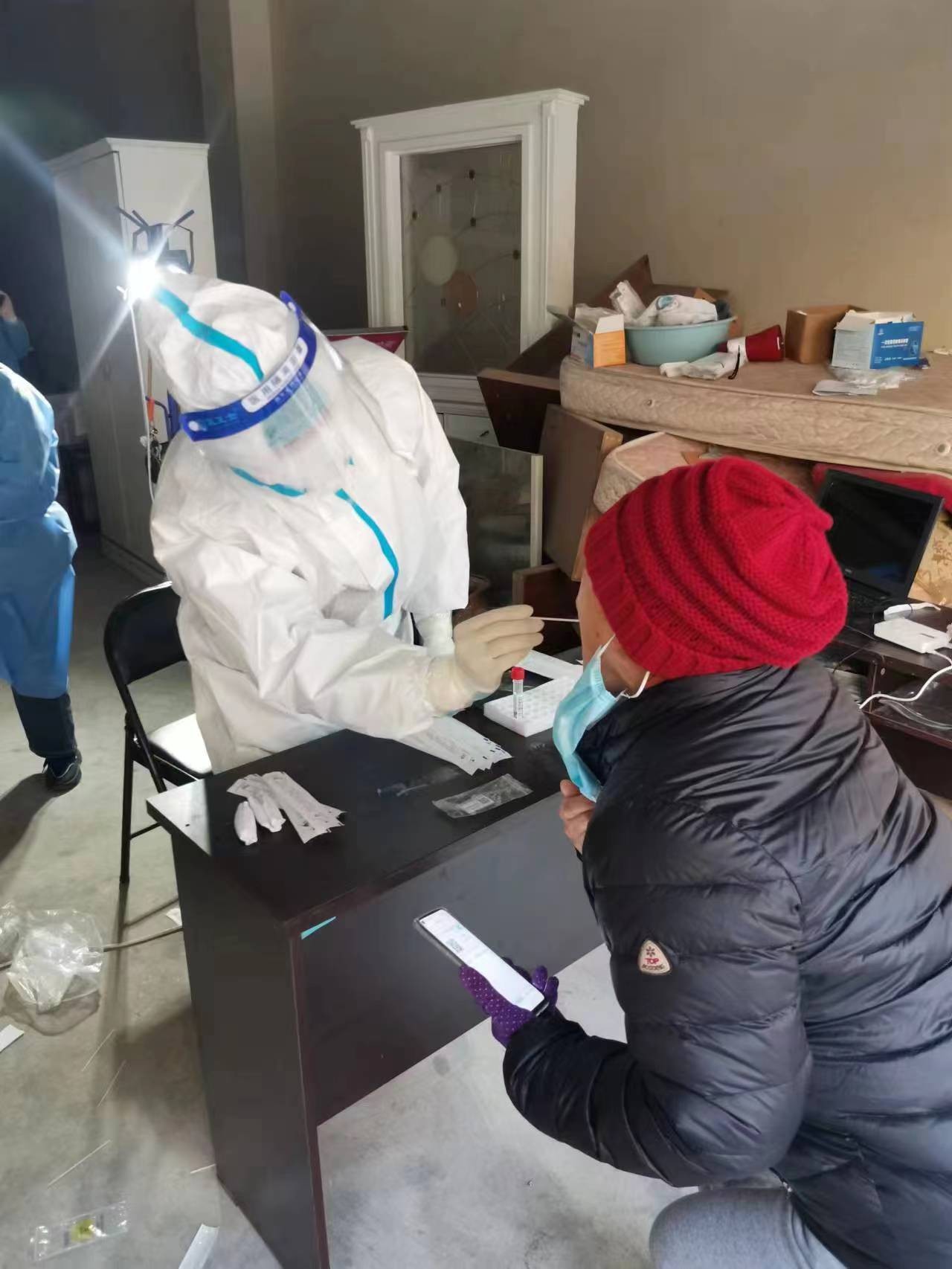 “*产党共**员，关键时刻就得冲上去！”——德城区人武部疫情防控*党**员突击队群体素描