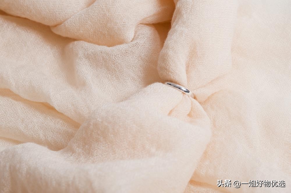 羊绒围巾什么牌子性价比高,男士羊绒围巾排名