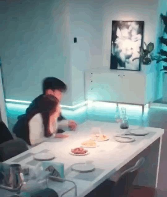 我被扯胸罩，袭胸的张翰恶心到了，网友：这都什么烂剧情