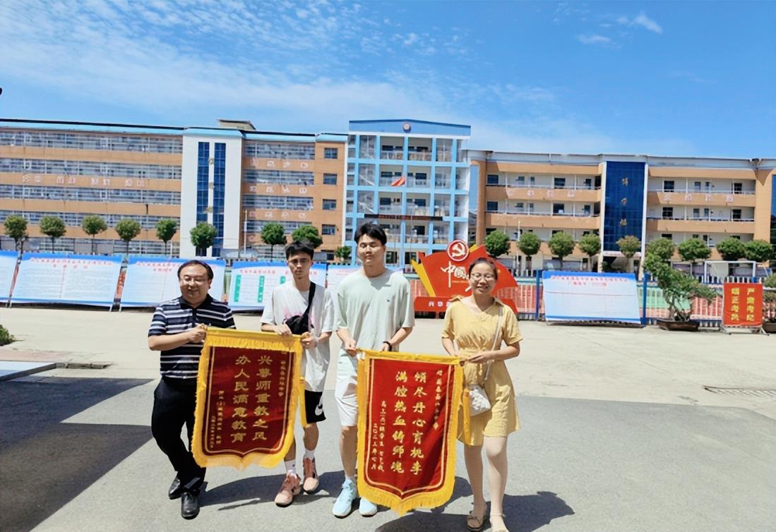 蕲春县兴华中学需要多少分,蕲春县兴华中学