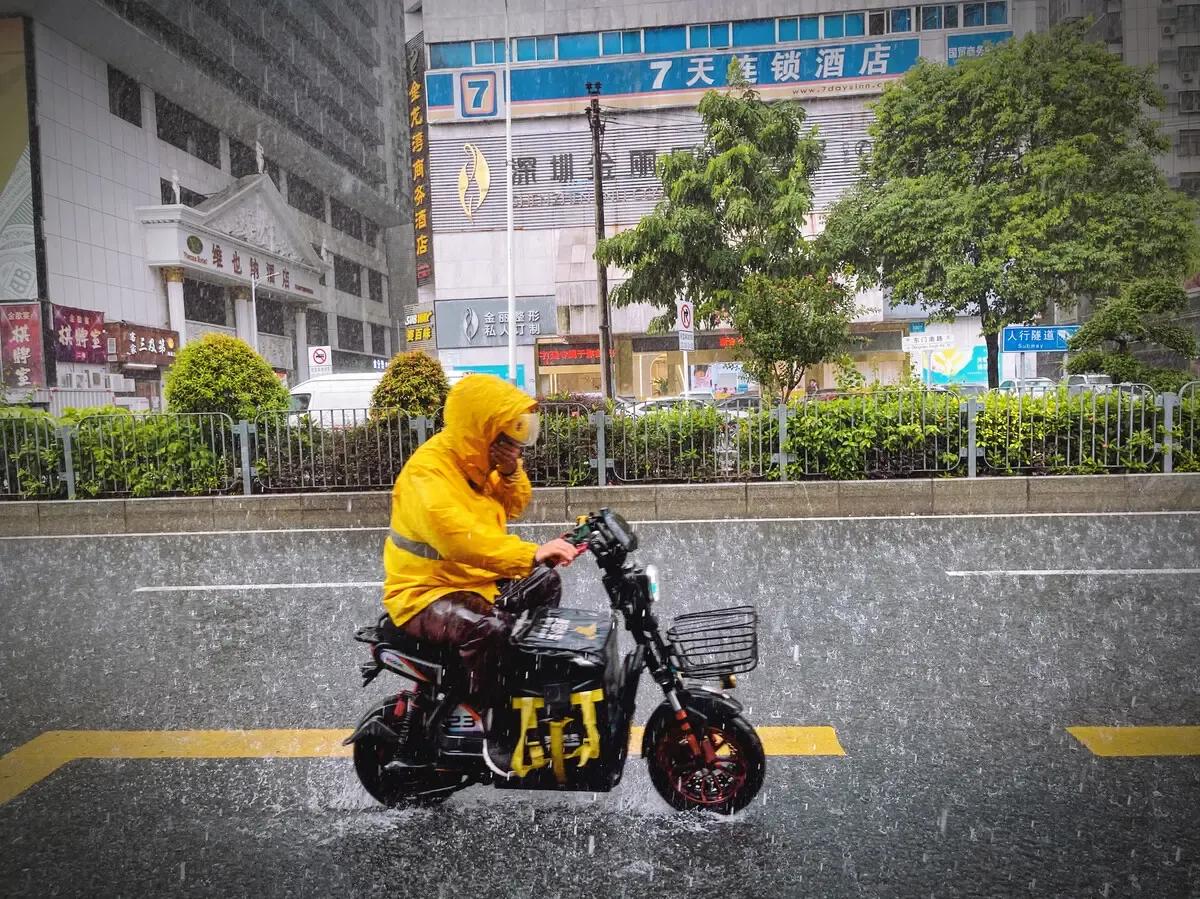 送外卖真的丢人吗,大学送外卖丢人不