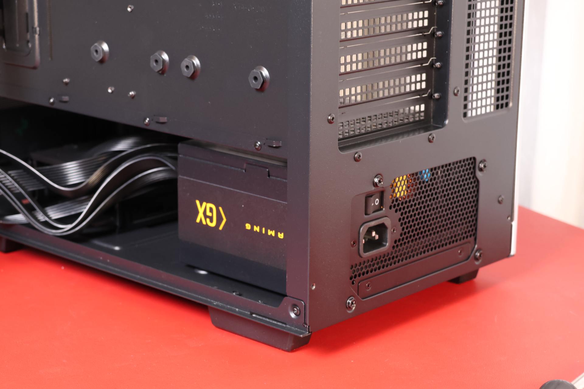 九州风神ch510机箱,九州风神魔方h110机箱