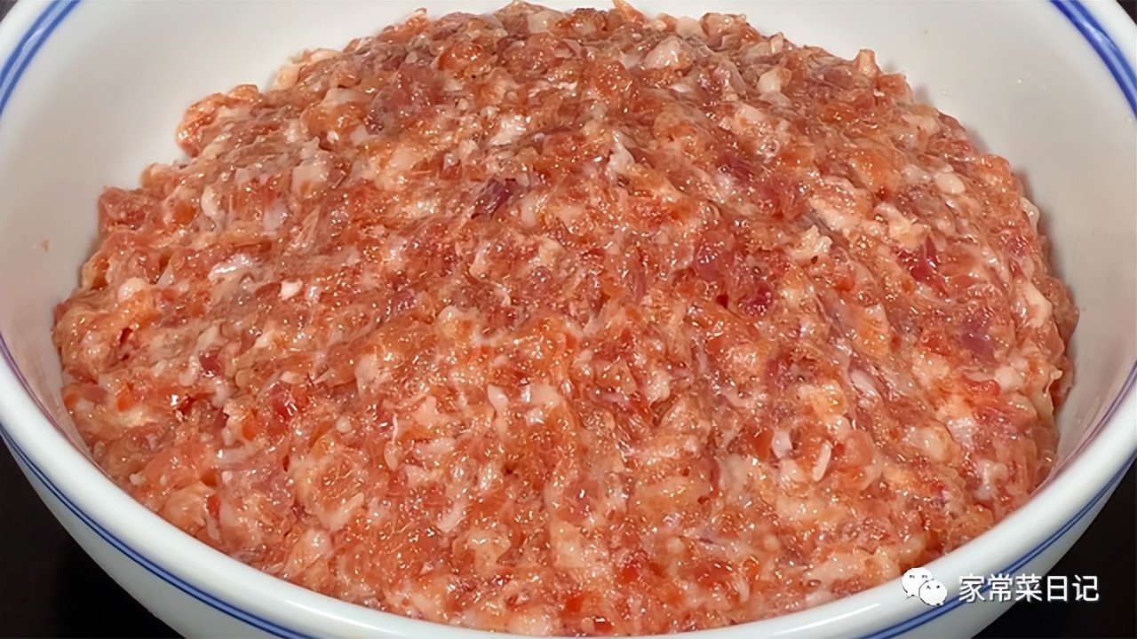 调肉馅时要加什么油,调肉馅需要什么调料水