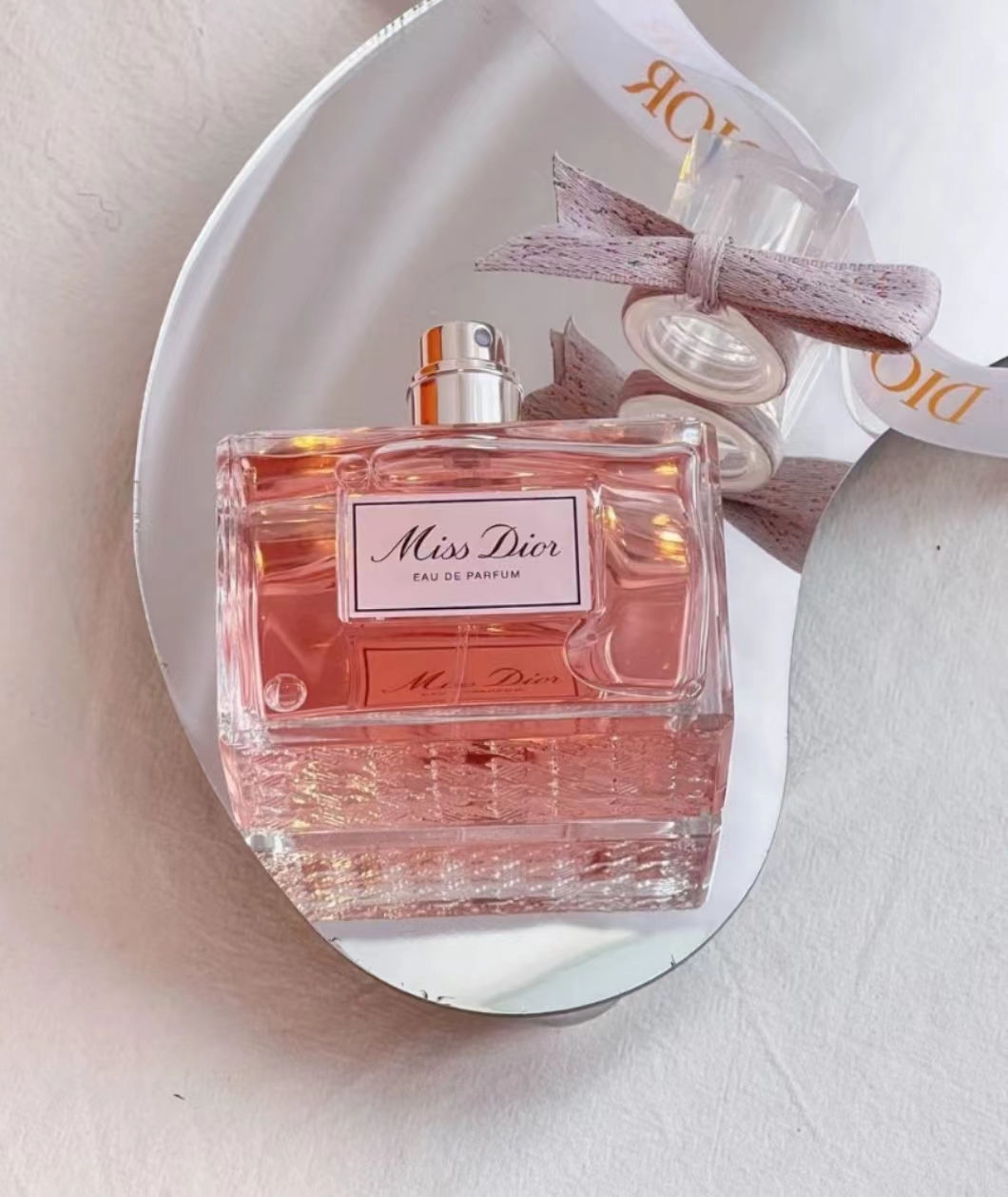 十大公认最好闻的香水女款,十大公认最好闻的女士香水推荐