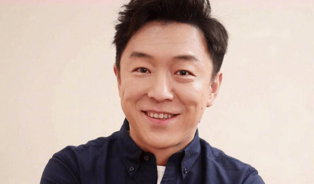 筷子腿、眯眯眼、痘坑脸,9位“男神”生图现原形,神颜变普男!