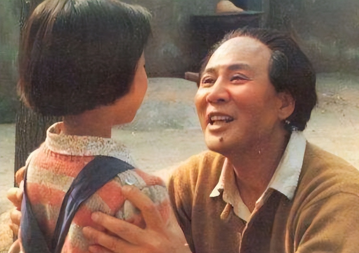 83年古月结束表演，*尚昆杨**亲自接见：我不懂表演，但提两条建议